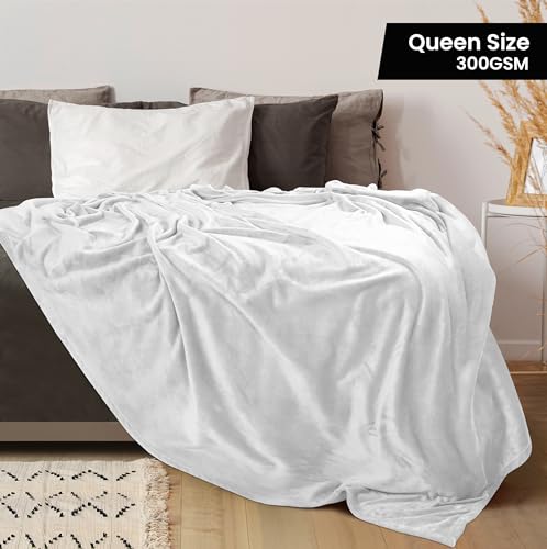 Image of Utopia Bedding Fleece Blanket Queen Size White (90x90 Inches) Ultra Soft Warm Lightweight Microfiber Breathable Anti-Static Cozy Bed Blanket, All-Season Home Decor Gift for Women and Men