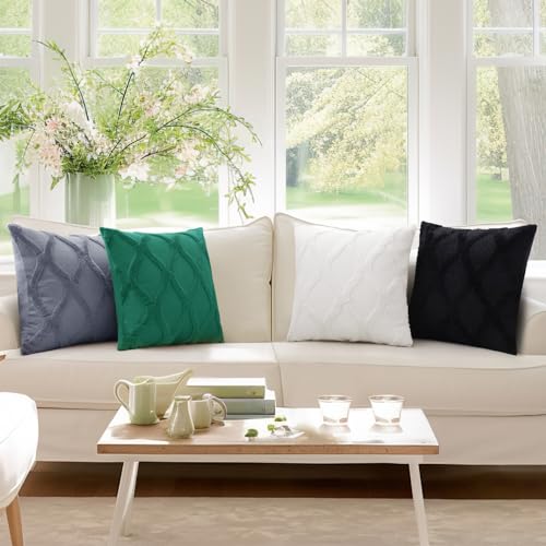 Decoruhome TM-03 Christmas Decorative Throw Pillow Covers 18X18 Set Of 2, Soft Plush Faux Fur Wool Pillow Covers thumb #7