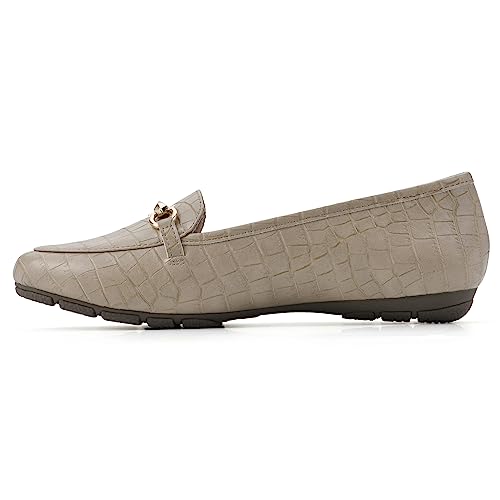 Image of CLIFFS BY WHITE MOUNTAIN Women's Glowing Cushioned Loafer Flat