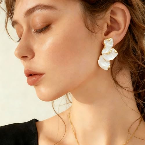 4 Pairs Gold Chunky Flower Earrings for Women, Large Big Floral Dangle Earring Set Trendy Ribbed Jewelry, Statement Earrings for Women Birthday Gift4