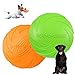 Hund und günstig Kaufen-WELLXUNK Hunde Frisbees,Hund Scheibe,2 Stück hundespielzeug Frisbee Ø 22 cm,Gummi Frisbee,für Land und Wasser,Hundetraining, Werfen, Fangen & Spielen(Grün + Orange)(L)