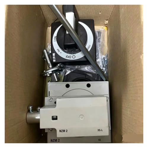 Poignée de disjoncteur rotative ETR4-11-A et commande de couplage NZM2-XS-L
