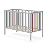 Das wunderschön farbige Babybett mit dem Namen Regenbogen schafft ein frisch, fröhliches Ambiente in jedem Kinderzimmer.