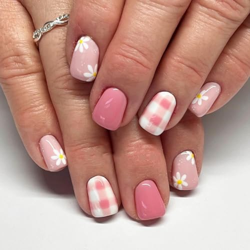 Spring Pink Press on Nails witn Flower & Checkerde Design - Short...