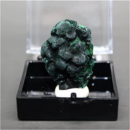 Quartz et malachite de guérison pour harmoniser un espace chargé
