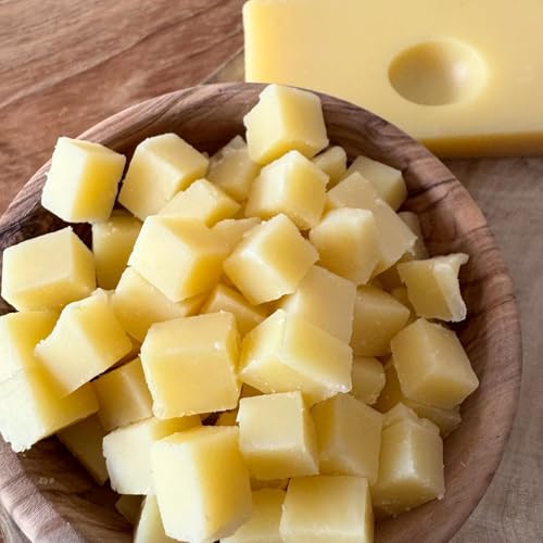 yDELICIOSAz G^[ AOP _CXJbg (1cm/2cm) `[Y OXtFbh XCXY n `[Y tHf O^ Aged Emmental Swiss Diced Cheese Grassfed Perfect f