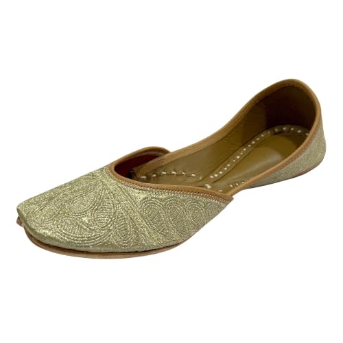 Image of Gold Bridal Flats Wedding Shoes Indian Punjabi Jutti Mojari Designer Shoes