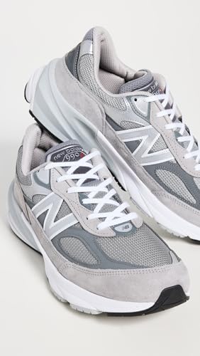 Image of New Balance Men 990 Sneakers