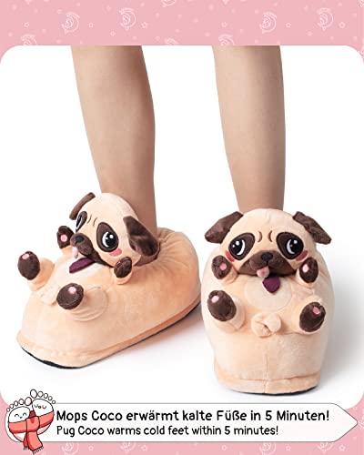 corimori Witizige Plüsch-Hausschuhe Mops Coco für Erwachsene und Kinder | Braun, EU Einheitsgr. 34-44 | Pantoffeln Slipper Schuhe