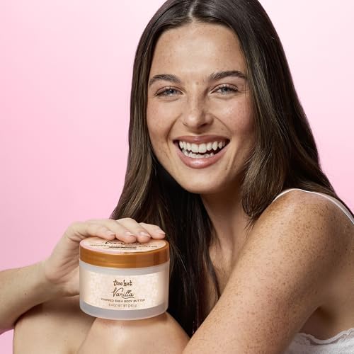 Tree Hut Exfoliante de azúcar de karité de vainilla con mantequilla corporal batida de vainilla, nuevo juego de regalo de aroma 2023, 26.4 onzas,1 unidad - imagen 3