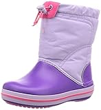 Die Crocs-Schuhe zeigen US-Größen an.