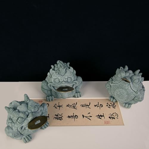 Figurine en grès vert pour décorer une table basse ou un aquarium
