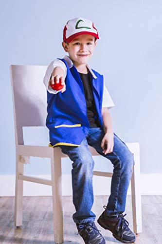 Conjunto Ash, Treinador de Pokemon - camisa azul, camiseta preta, boné, luvas e pokebola