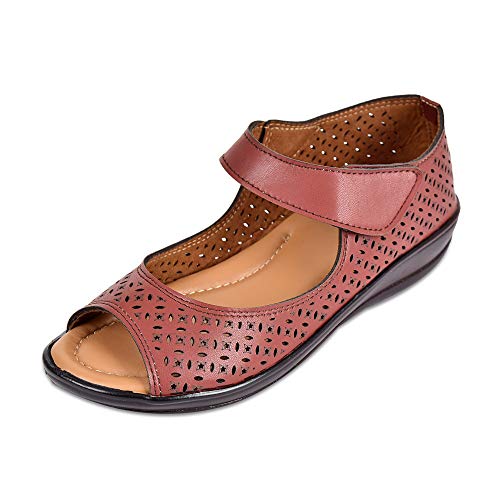 Image of SELBRO Womens Open toe Soft Dr Sandals With Extra Cushioned Padding