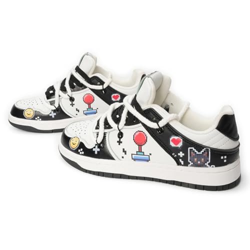 White Black Cartoon Graffiti Fashion Chunky Sneakers for Women Trendy Casual Platform Couple Shoes Aesthetic Skateboard4