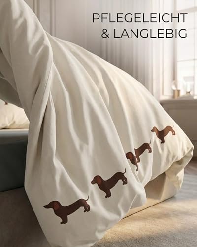 Trautesheim Bettwäsche Set mit Dackelmotiv (2-teilig) – Bettwäsche 135x200cm mit Kissenbezug 80x80cm – Bettbezug aus 100% nachhaltiger Baumwolle