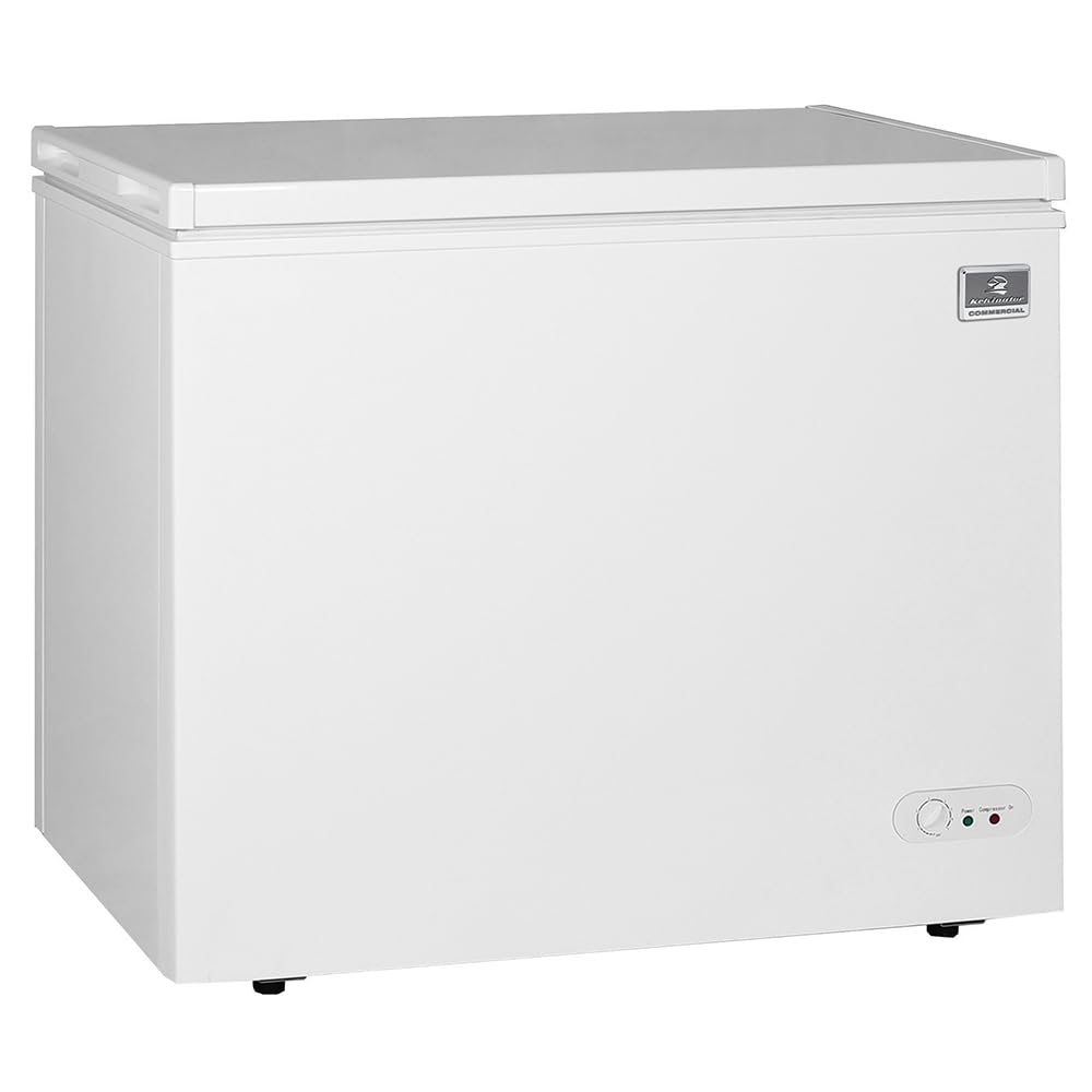 Kelvinator Kccf073ws 7 Cu Ft Commercial Chest Freezer With Heavy Duty Storage Basket For Frozen Food | 22-1/8"W X 32-1/2"H X 37-13/16"D, Sealed Cabinet Interior, White Exterior, 115v (-15°F To 10°F) on Fridge.com - View 1