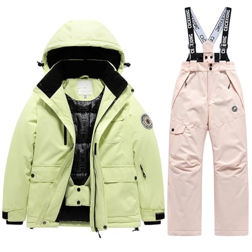 Tenue de ski enfant pour garçon et fille idéale pour les vacances d'hiver en famille