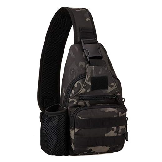 BAIGIO Mochila Cruzada para Hombro Bandolera Mochila de Pecho Estilo Militar Sling Mochila Frontal con USB Recargable Bolso Messenger para Usar al Aire Libre Camping Ciclismo (Camo)