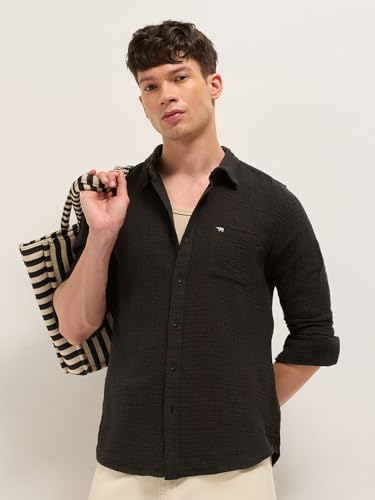 Image of THE Bear House Men's Textured Slim Fit Shirt