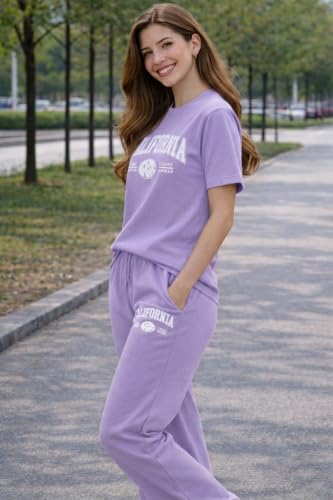 Image of Women's California Graphic T-Shirt and Jogger Set, 2-Piece Coord Set, Drawstring Waistband, Casual Loungewear, Relaxed Fit