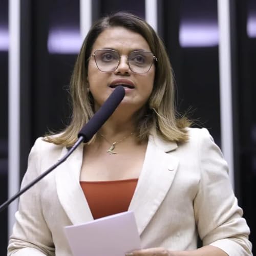 Bom Dia 100.3: Processo de deputada no TRE, cerco de Trump a Maduro, futebol e mais