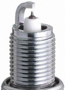 Changer vos bougies d'allumage : découvrez la NGK Iridium Plug 2477 haute performance