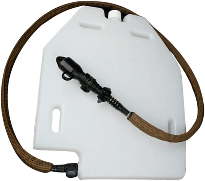 Outdoor Sports Equipment 1.5L Plastic Training Hydration Case Portable Leakproof Water Panel Plate Carrier with Detachable Tube for Outdoor Camping Pinic Bladder for Hydration Pack Water Bladder for