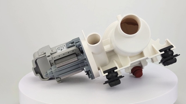 ym❹ Amazon.com: GENRICS Support Radiator Bracket 625014HH0A