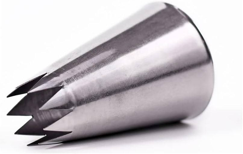Restaurantware Pastry Tek Piping Tip 1 Open Star Decorating Tip - #22 Dent-Resistant Stainless Steel Icing Tip Dishwasher-Safe Decorate Cupcakes Cakes or Cookies