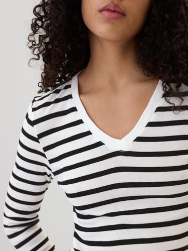 GAP Women's Long Sleeve Favorite V-Neck T-Shirt - Picture 12 of 18