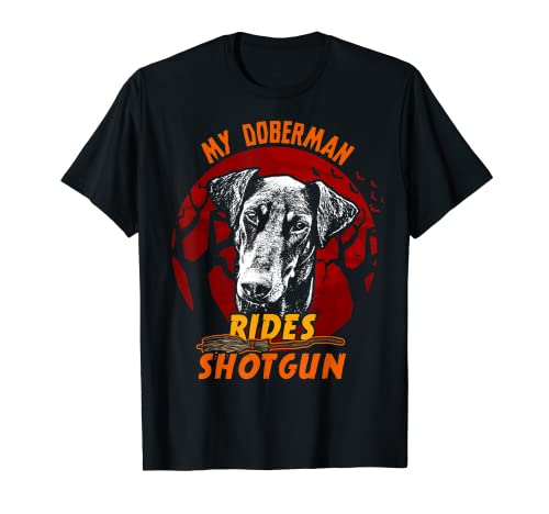 Doberman Rides Escopeta Divertida Halloween Camiseta