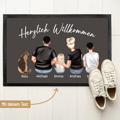 True Statements Fußmatte „Familie“ - personalisiert mit Figuren Namen Hund Katze - Familien Türmatte Fußabtretter Geschenk Einzug Neue Wohnung Schmutzfangmatte – dünn rutschfest, 50 x 35 cm