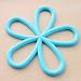 Produktbild AGGIEYOU 3 stücke Tischset Durable Pflaume Rutschfeste Hitzebeständige Matte Coaster Kissen Tischset Hot Pan Pot Holder Pads Küchenzubehör, blau