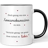 JUNIWORDS Tasse, Stark genug um eine Karosseriebaumeisterin zu sein. Verrückt genug, um genau diese Arbeit zu lieben, Schwarz (6125873)