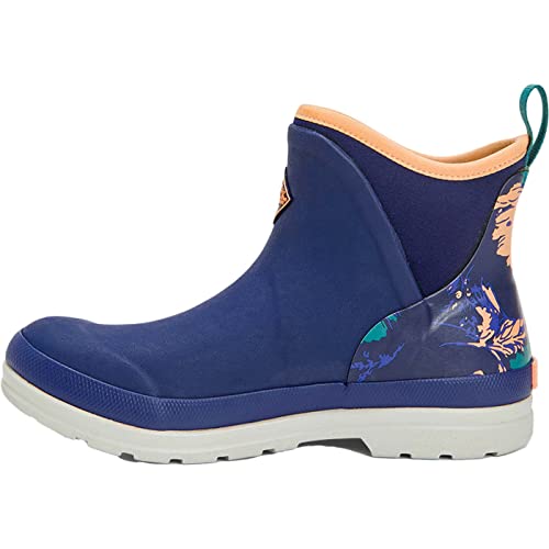 Image of MUCK Women's Originals Ankle Boot