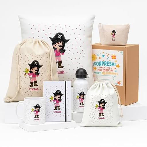 Kembilove Set Regalo Personalizado Niña Pirata – Con 7 útiles a elegir - Cojín, Mochila, Botella, Taza, Libreta, Neceser – Personalizable con nombre - Idea Única para Cumpleaños o Detalle Especial | Ya disponible en tu tienda friki favorita! En mundofriki.es!
