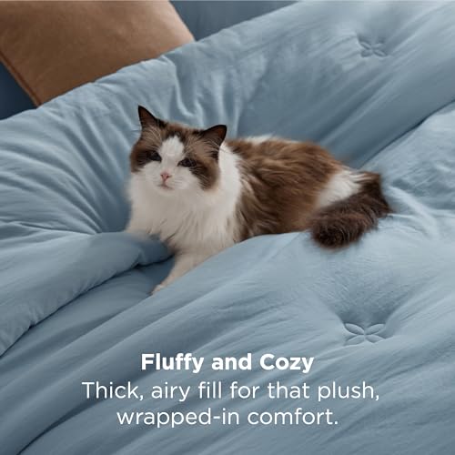Image of Bedsure King Size Comforter Set Mineral Blue, Soft Prewashed King Bedding, Quilted Comforter with Clover Design, Down Alternative Comforter for All Seasons, 3 Pieces Bed Set with 2 Pillow Shams