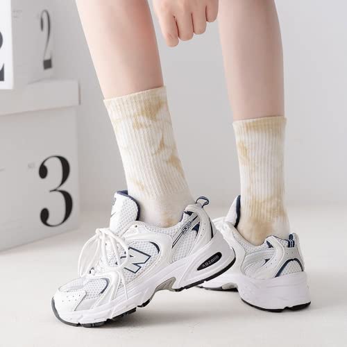 Sporty and Stylish Mid-Calf Athletic Socks in Colorful Designs3