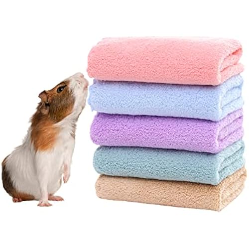 PODOO 5 Pcs of Guinea Pig Fleece Cage Liners, Guinea Pig Blankets Washable, Absorbent Reusable Small Animal Sleepping Mat Pad Cover 11 x 11 Inch (11.8 x 11.8 Inch)