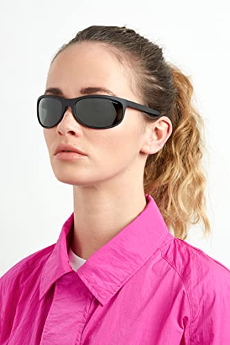 POLAROID P7334 9CA BLACK 63/18/131 UNISEX Sunglasses3