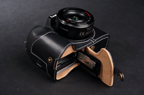 Demi-sac Panasonic G6 noir en cuir avec ouverture base