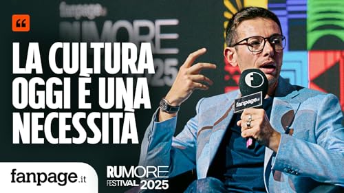 "La cultura non è un lusso, ma una necessità. Senza, crolla tutto": Andrea Moccia al Rumore Festival Podcast Por arte de portada