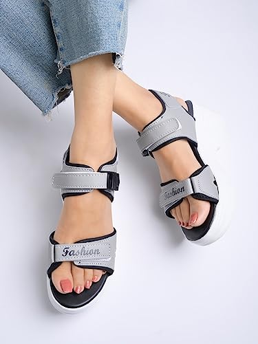 Image of Shoetopia Girls Buckle Sandal
