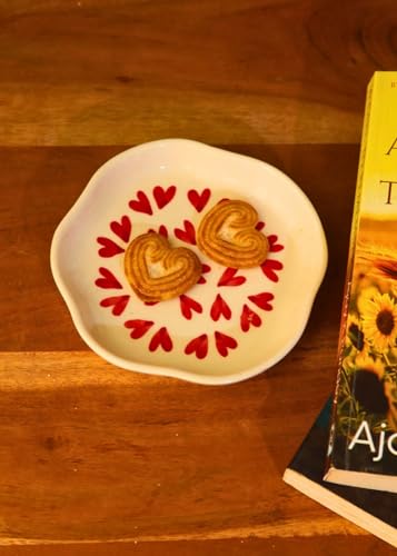 Image of WEAVING HOMES All Hearts - Handmade Dessert Plate, Size: 11 cm Microwave & Dishwahsher Safe (Set of 1)