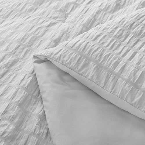 AveLom Seersucker King Comforter Set (104x90 inches), 3 Pieces - 100% Soft Washed Microfiber Lightweight with 2 Pillowcases, All Season Down Alternative for Bedding, Light Gray by AveLom - Image 8