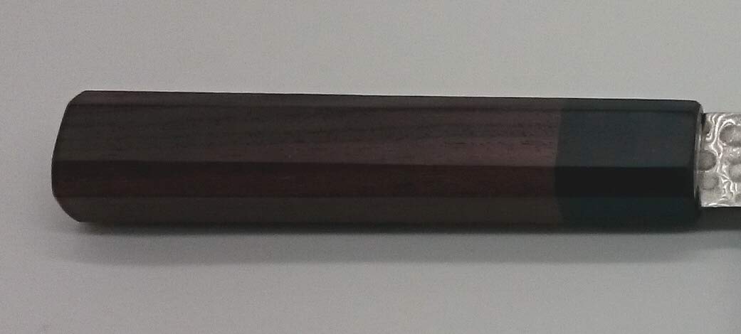 関鸞 プロ用高級包丁 牛刀 240mm 八角柄 V金10号17層ダマスカス 鎚目