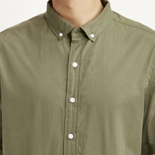 Image of Levi's Men's Cotton Solid Slim Fit Shirt