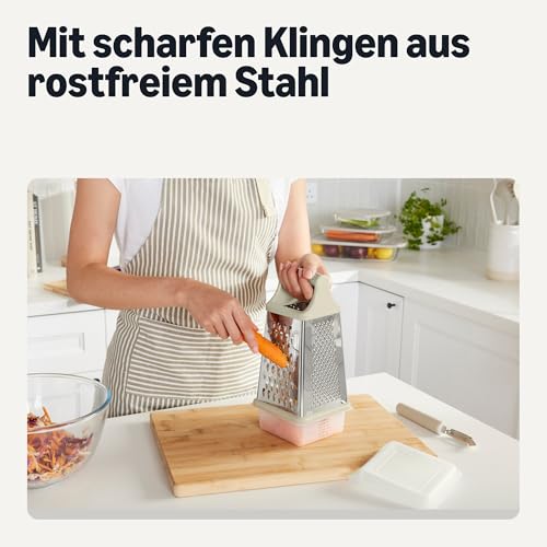 Amazon Basics 4-seitige Käsereibe, Edelstahl, Vierkantreibe mit Messbehälter, Spülmaschinenfest, für Gemüse und Käse – Ansicht 3