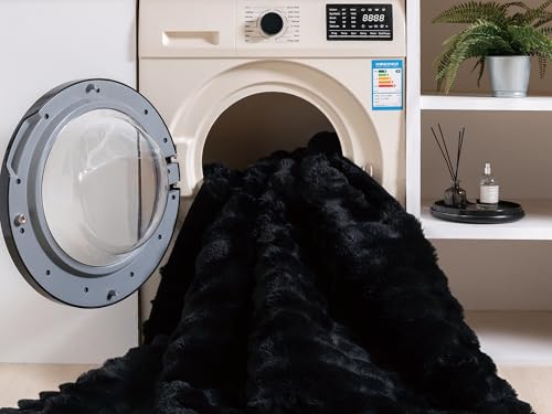 Korbliss Ultra Soft Luxurious Faux Rabbit Fur 6X9 Area Rug, Machine Washable Non-Slip Indoor Carpet, Suitable For Bedroom, Dining Room, And Home. Pom-Pom Black thumb #4